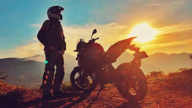 Ganindra Bimo jajal BMW G 310 GS.
