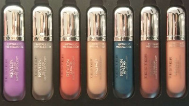Koleksi lipstik Revlon