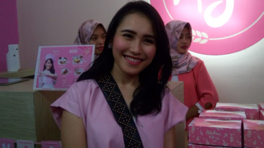Ayu Ting Ting.