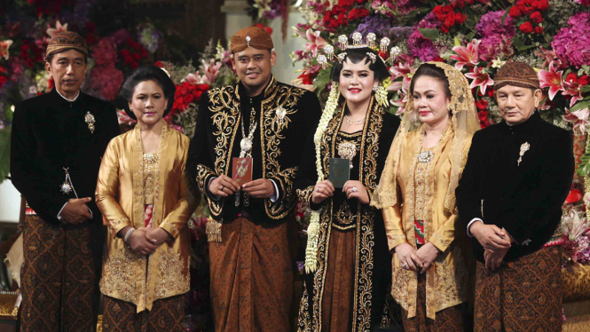 Acara Puncak Pernikahan Kahiyang Ayu dan Bobby Nasution