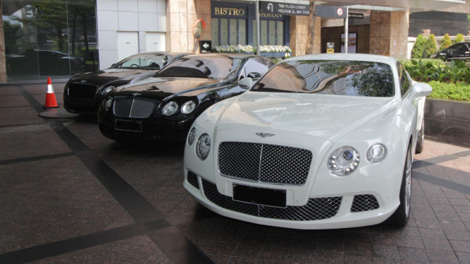 Komunitas penggemar mobil Bentley di Indonesia.
