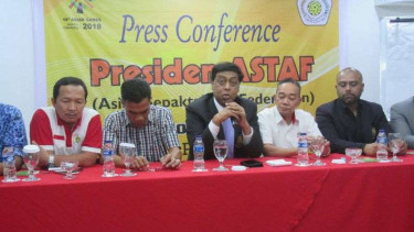 Presiden Astaf, Dato Abdul Halim Bin Kader (tengah)