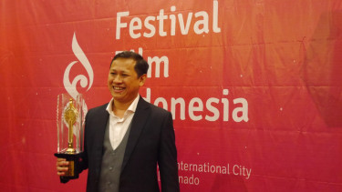 Edwin, Sutradara Film Posesif