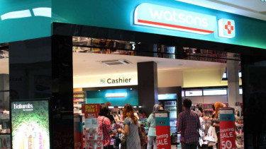Gerai Watsons.