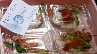 Nasi ikan teri