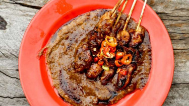 Sate Ayam.