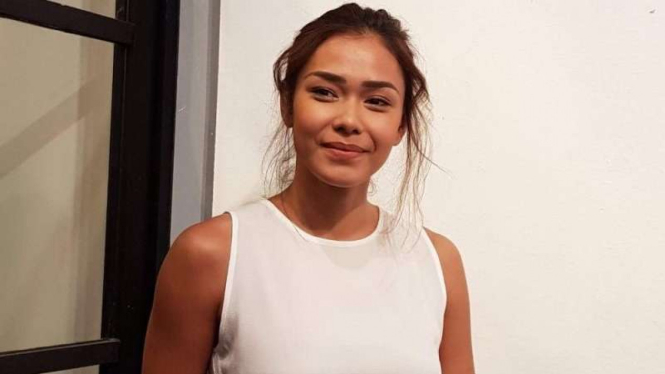 Adinia Wirasti