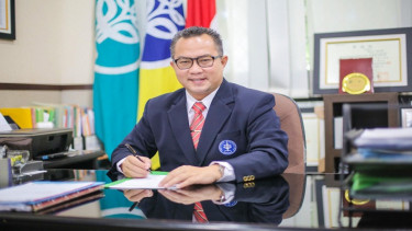 Dr. Arif Satria, SP, M.Si , Rektor IPB periode 2017-2022.