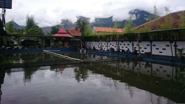 Villa Buleud,  di Kampung Buleud, Kabupaten Garut Jawa Barat, 