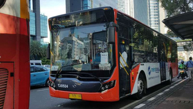 Bus Transjakarta.