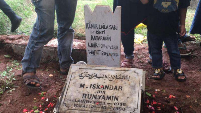 Pemakaman Laila Sari