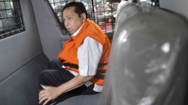 Setya Novanto usai menjalani pemeriksaan di KPK