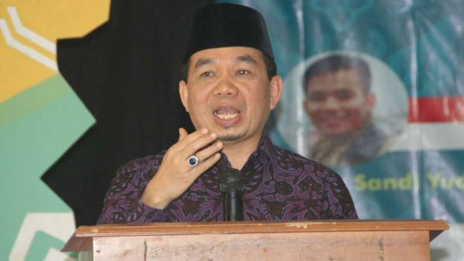 Ketua Fraksi PKS Jazuli Juwaini