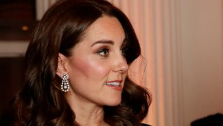 Lima Busana Kece Kate Middleton Saat Tur ke Swedia