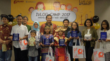 Siswa-siswi pemenang kompetisi I-Vlog Camp 2017
