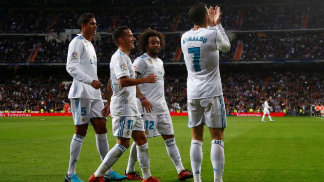Pemain Real Madrid rayakan gol Cristiano Ronaldo beberapa waktu lalu.