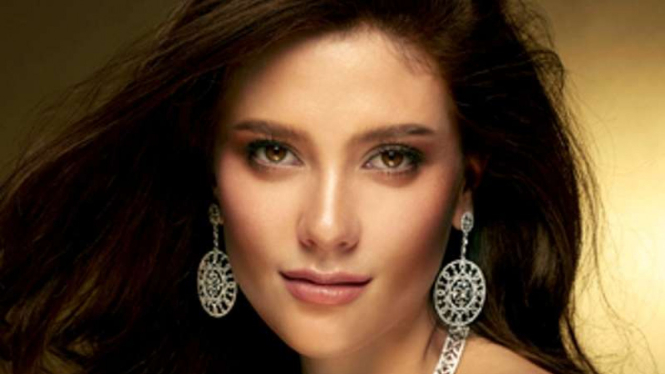Finalis Miss Universe Thailand, Maria Poonlertlarp
