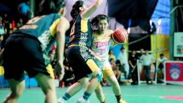 Kapten Tim Surabaya Fever, Henny Sutjiono