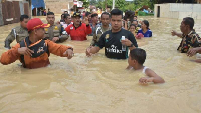 Kota Tebing Tinggi dilanda banjir hingga 1 meter