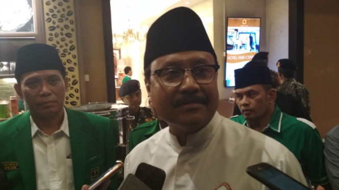 Saifullah Yusuf alias Gus Ipul disambut Ketua PPP Jatim.