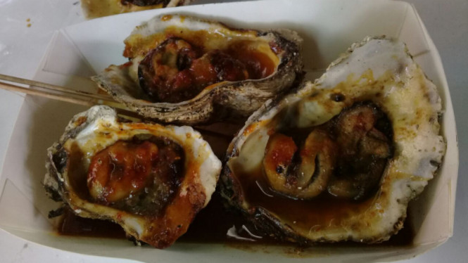 Kerang Tiram Bakar khas Semarang.