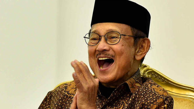 BJ Habibie meninggal dunia.
