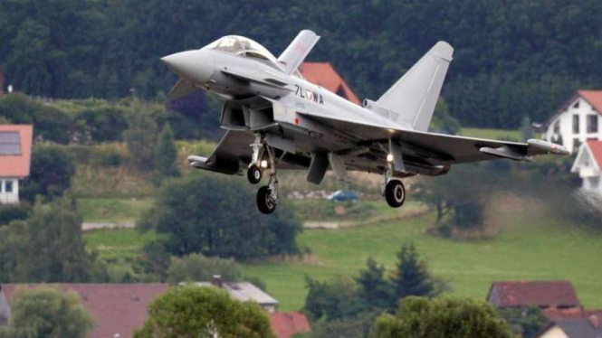 Eurofighter Typhoon.