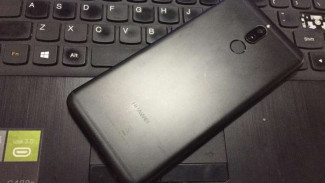 Oprek Huawei Nova2i, Empat Kamera untuk Selfie Maksimal