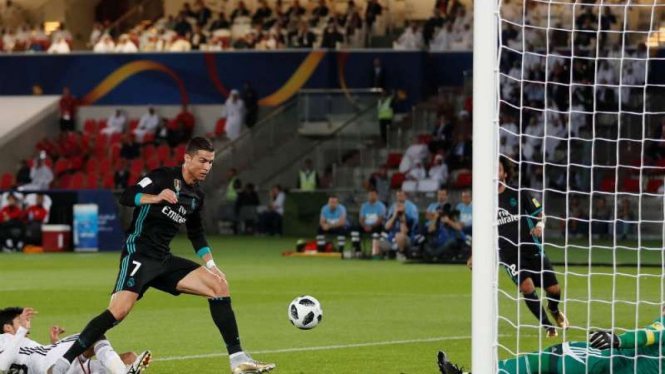 Real Madrid melawan Al jazira
