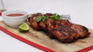 Hidangan ayam bakar 
