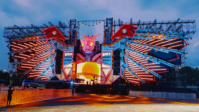 Djakarta Warehouse Project 2017