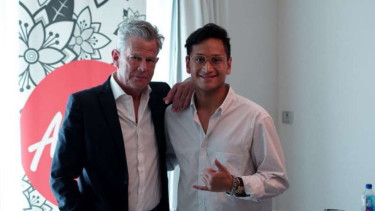 Penyanyi Abirama bersama David Foster