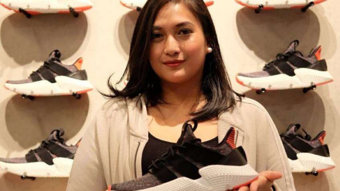 Prophere dan Cinita Dewi Mayakatri, Omni Channel Manager PT Adidas Indonesia.