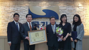 Lioe Nam Khiong saat meraih gelar DAN IX