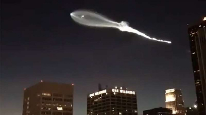 Roket Falcon 9 milik SpaceX