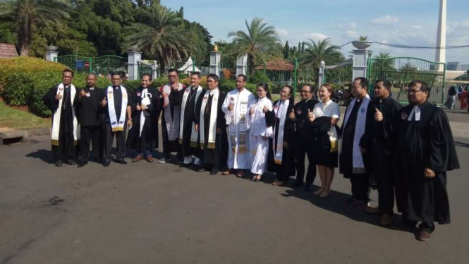 Jemaat Gereja Kristen Indonesia (GKI) Yasmin, Bogor.