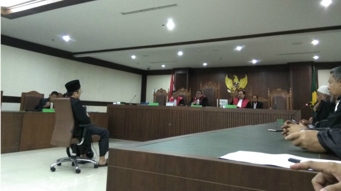 Sidang Alfian Tanjung