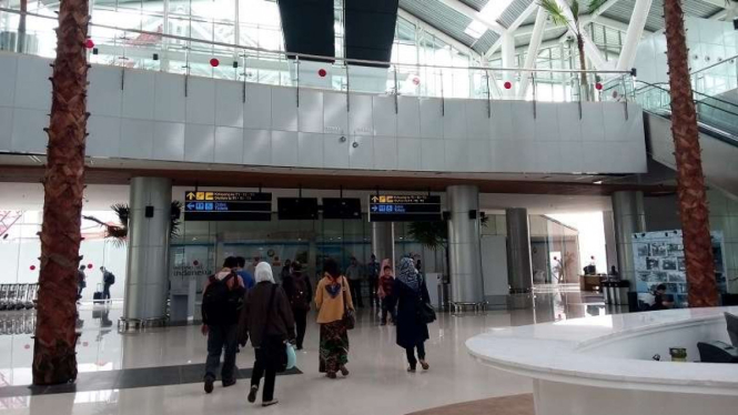 Pintu masuk loket kereta bandara Soekarno-Hatta
