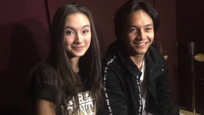 Bintang film Surat Cinta Untuk Starla