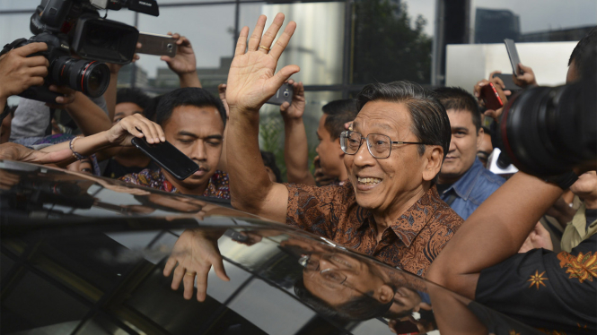 KPK Periksa Boediono