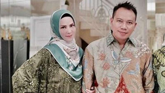 Vicky Prasetyo dan Angel Lelga