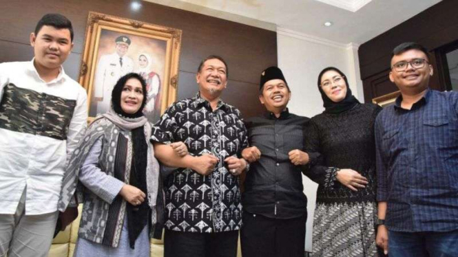 Dedi Mulyadi menyambangi rumah dinas Wagub Jabar Deddy Mizwar.