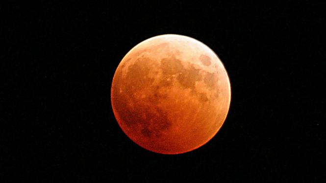 Gerhana Bulan Total.