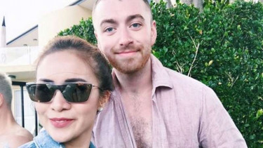 Momo Geisha dan Sam Smith