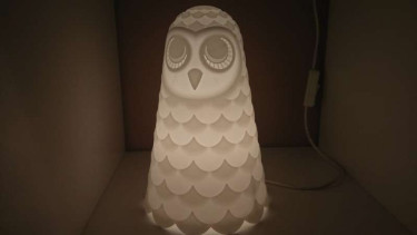Lampu lucu berbentuk burung hantu produk IKEA