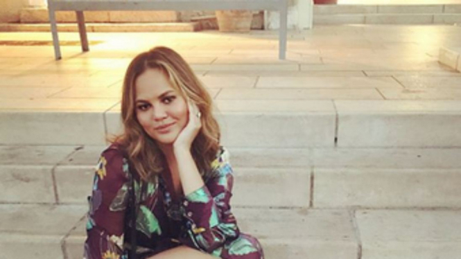 Chrissy Teigen.