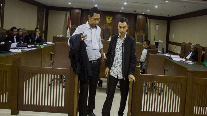 Kepala Sub Auditorat III Auditorat Keuangan Negara BPK Ali Sadli (kanan).