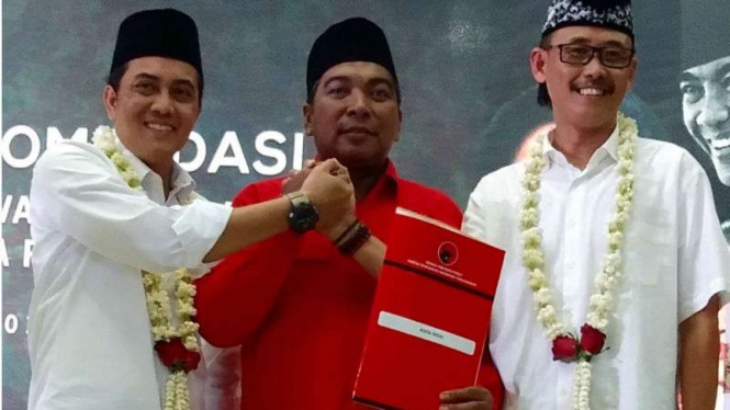 Calon wali kota Tegal,  Herujito dan KRT Sugono Adinagoro.