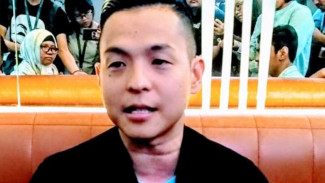 Bukan Mualaf, Ini Nazar yang Akan Dilakukan Ernest Prakasa Jika 'Agak Laen' Tembus 10 Juta Penonton
