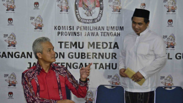 Ganjar Pranowo (kiri) dan Taj Yasin (kanan)